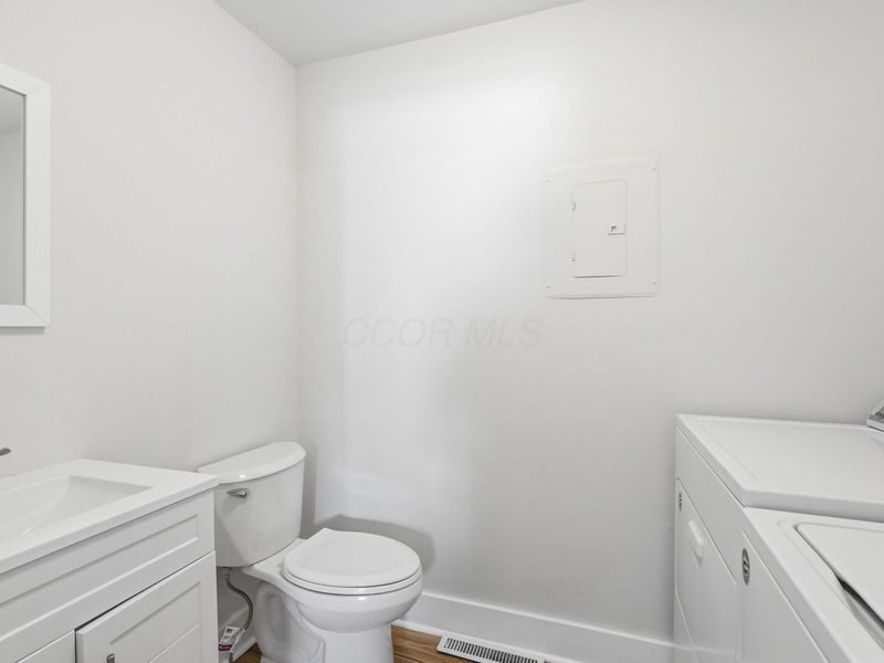240 W 3rd Street, Marysville, OH 43040 Photo 16