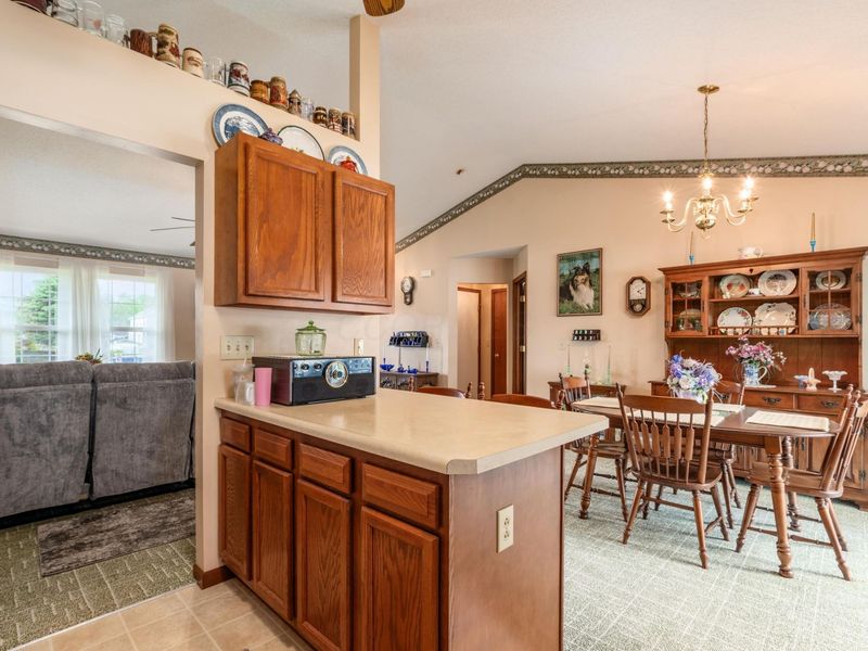 1950 Patrick Drive E, Newark, OH 43055 Photo 11