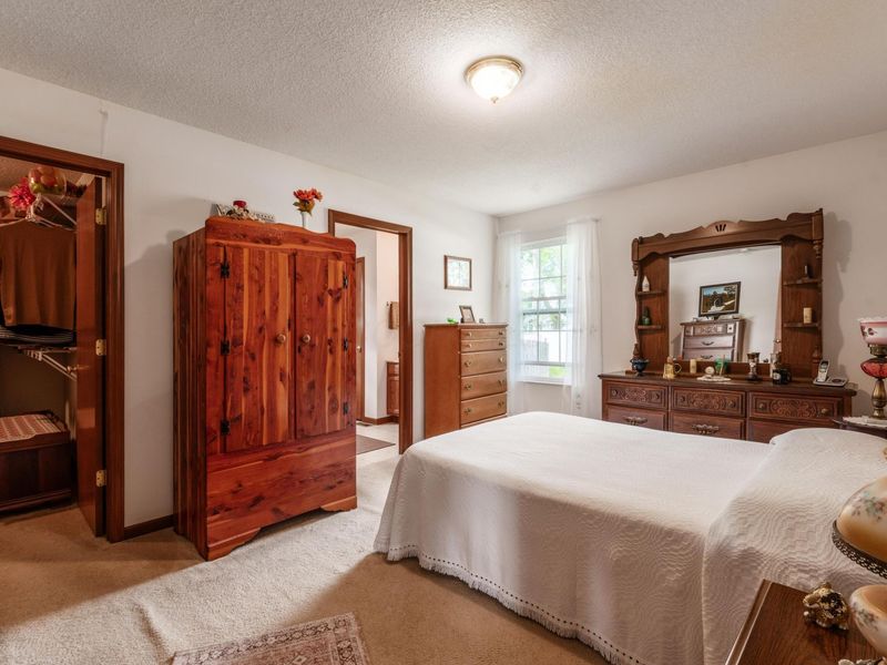 1950 Patrick Drive E, Newark, OH 43055 Photo 13