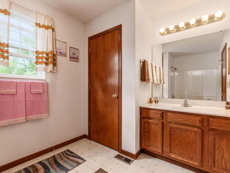 1950 Patrick Drive E, Newark, OH 43055 Photo 15