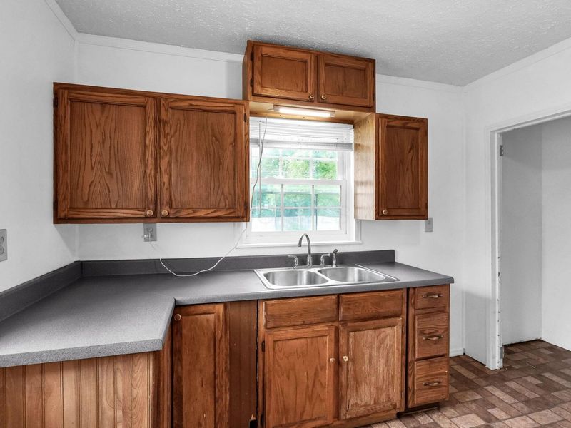 1695 Little Avenue , Columbus, OH 43223 Photo 12