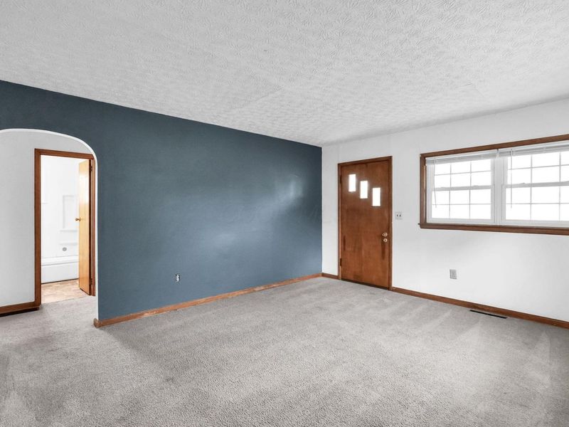 1695 Little Avenue , Columbus, OH 43223 Photo 8
