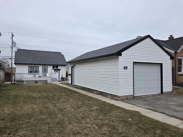 4161 S 3rd STREET, Milwaukee, WI 53207