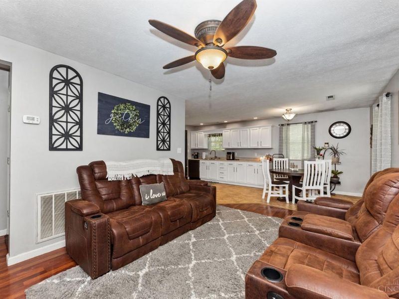 1 Chickasaw Cove, Franklin Twp, OH 45171 Photo 6