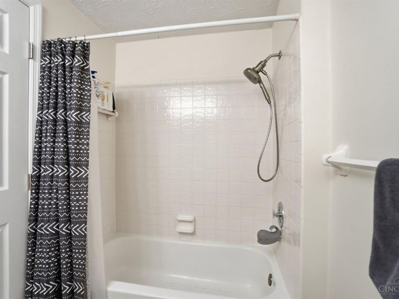 5230 Leatherwood Drive, West Chester, OH 45069 Photo 33