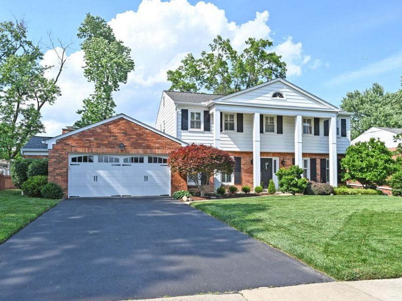 6453 Oldbarn Court, Madeira, OH 45243 Photo 2
