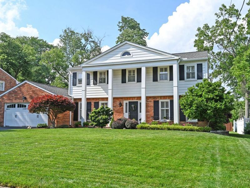 6453 Oldbarn Court, Madeira, OH 45243 Photo 3