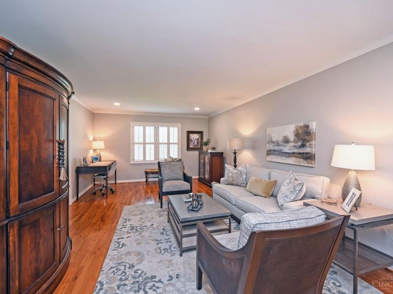 6453 Oldbarn Court, Madeira, OH 45243 Photo 8
