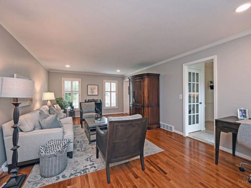 6453 Oldbarn Court, Madeira, OH 45243 Photo 9