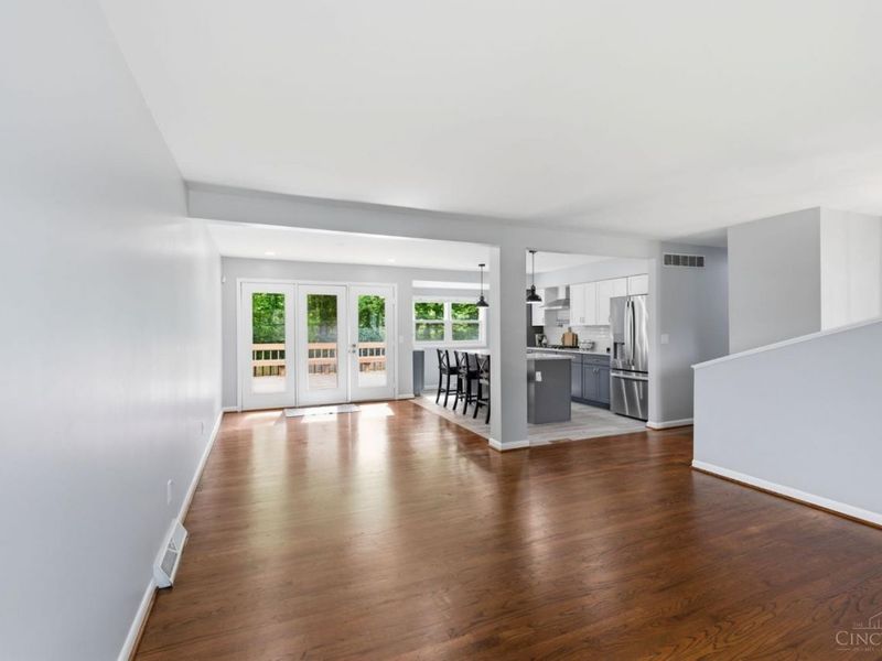 11662 Sharonwoods Court, Cincinnati, OH 45241 Photo 5