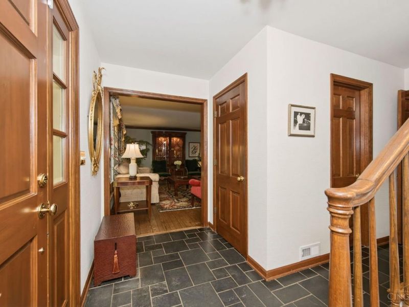 2082 Beech Grove Drive, Green Township, OH 45233 Photo 6
