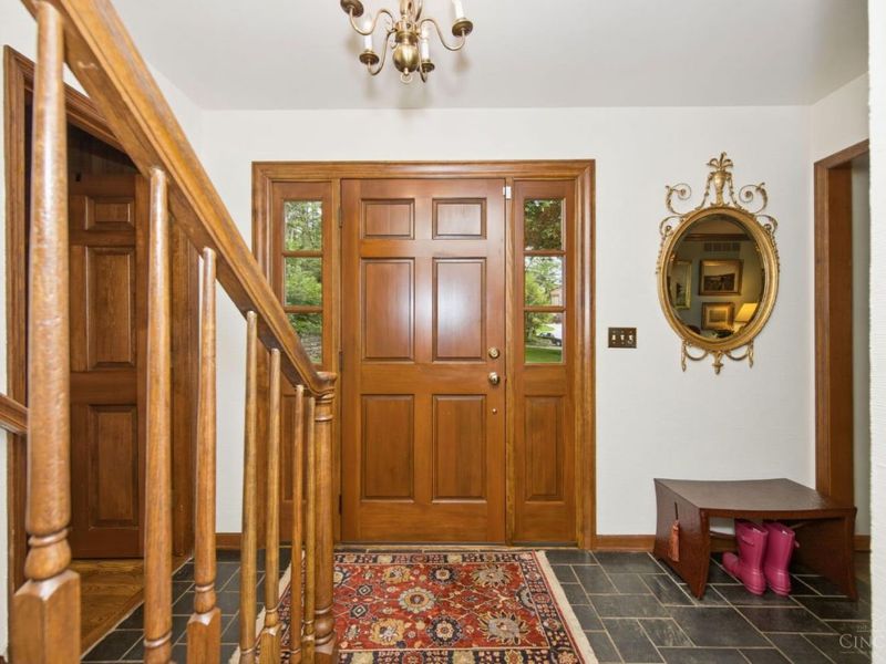 2082 Beech Grove Drive, Green Township, OH 45233 Photo 8