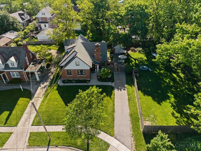 6302 Heitzler Avenue, Cincinnati, OH 45224 Photo 2