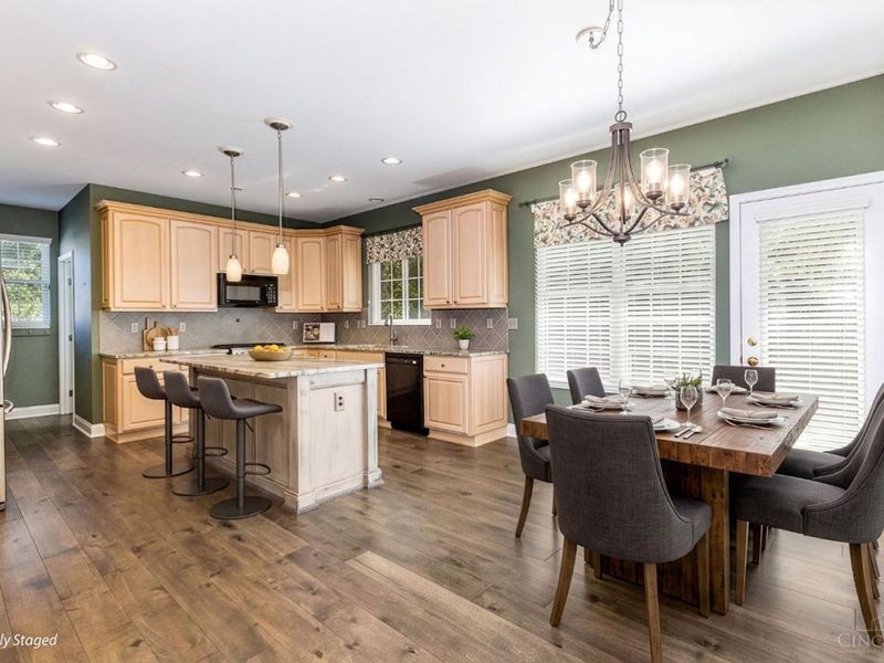 9726 Country Trail, Loveland, OH 45140 Photo 13