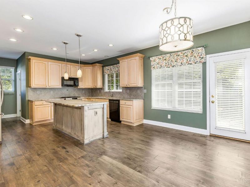 9726 Country Trail, Loveland, OH 45140 Photo 14