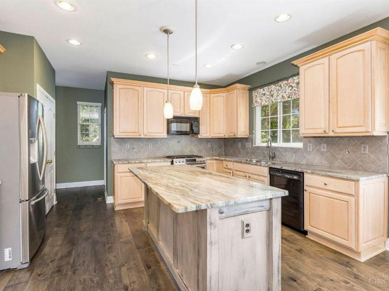 9726 Country Trail, Loveland, OH 45140 Photo 17
