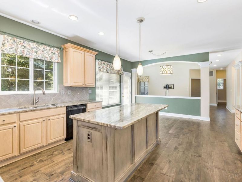 9726 Country Trail, Loveland, OH 45140 Photo 19