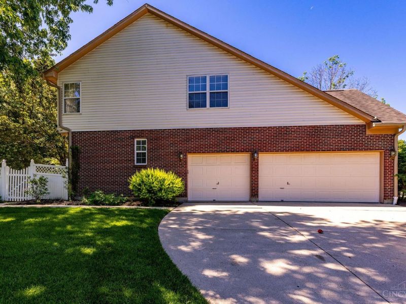 9726 Country Trail, Loveland, OH 45140 Photo 55