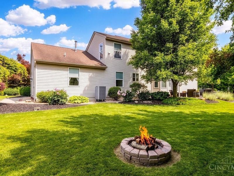 4594 Atrium Court, Mason, OH 45040 Photo 3