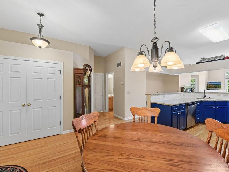 7036 Scarlet Oak Court, Mason, OH 45040 Photo 14