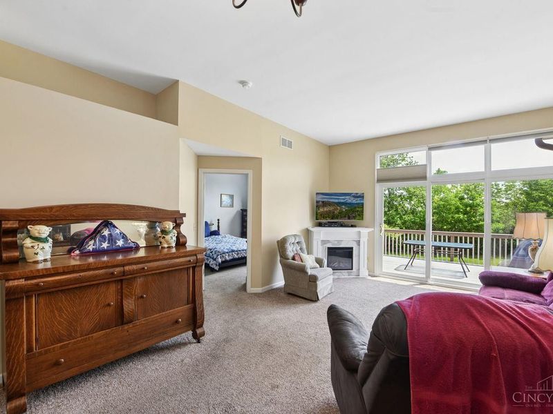 7036 Scarlet Oak Court, Mason, OH 45040 Photo 6