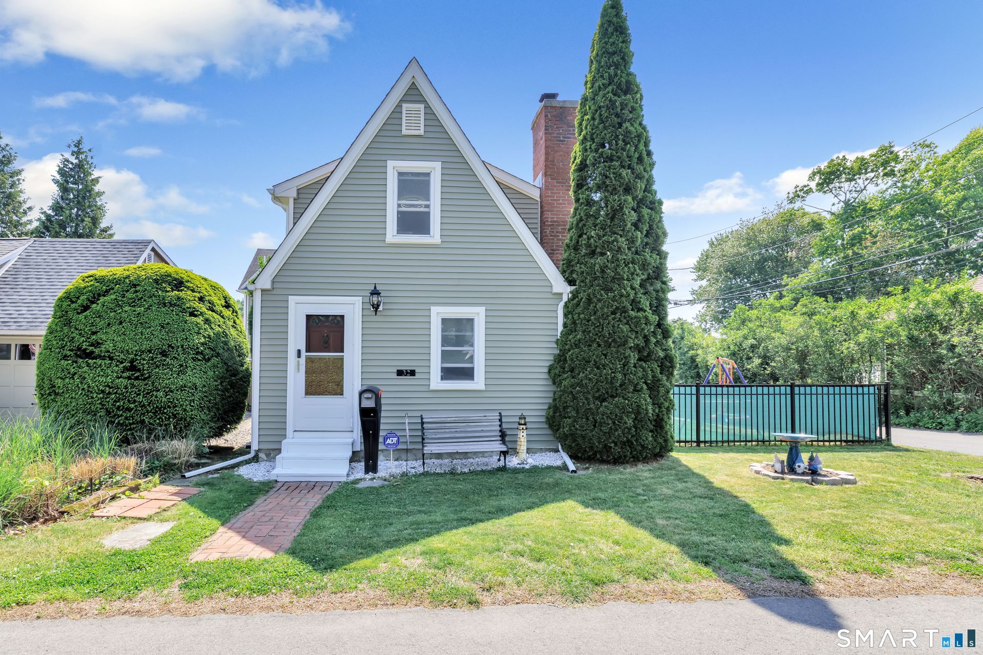32 Peak, Milford, CT 06460 Main Photo