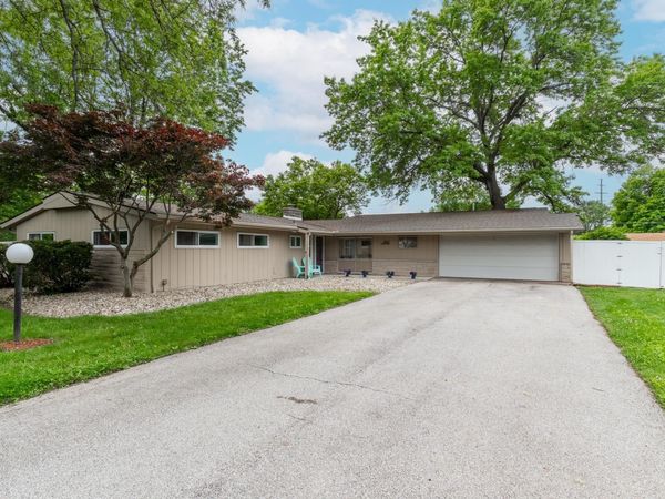 8520 Fiesta Way, Fort Wayne, IN 46815