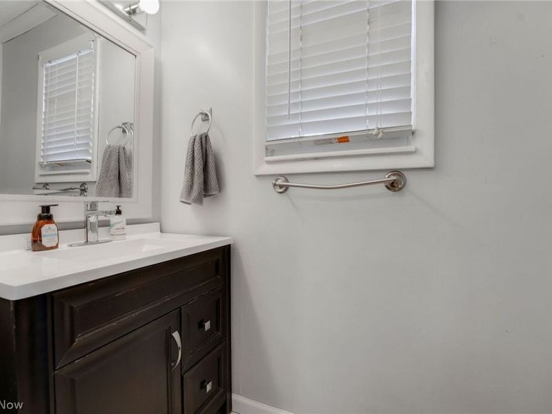 7850 Country Court, Mentor, OH 44060 Photo 9