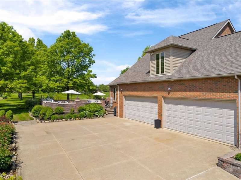 6182 Bertram Avenue NW, Canton, OH 44718 Photo 41