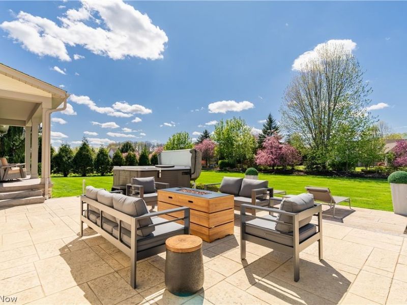 7557 Lutz Avenue NW, Massillon, OH 44646 Photo 3