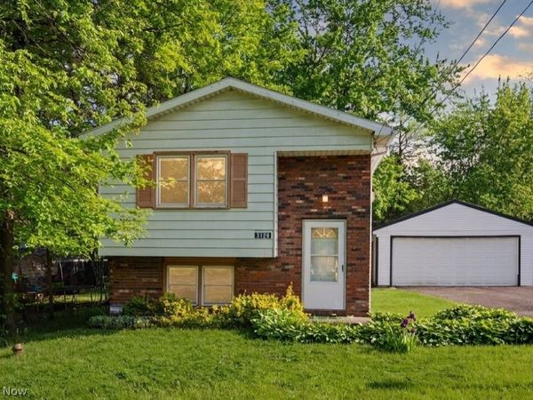 3120 Orchard Avenue SE, Warren, OH 44484