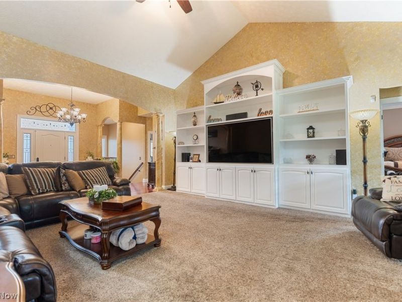 8591 Harlequin Circle NW, Massillon, OH 44646 Photo 10