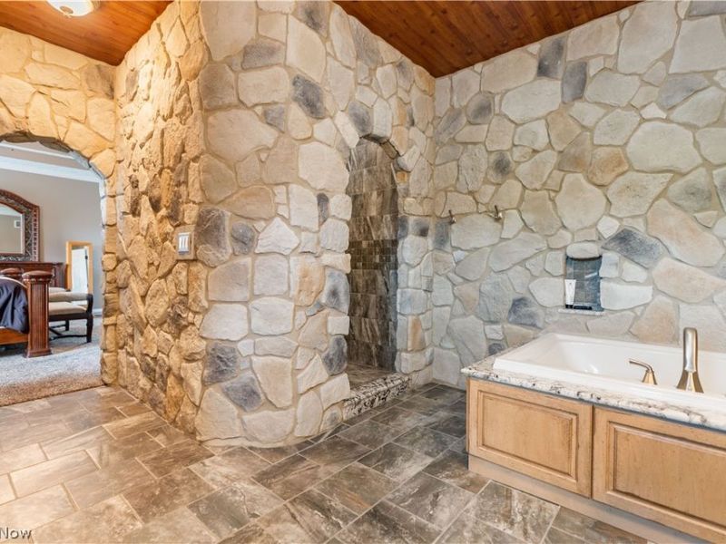 8591 Harlequin Circle NW, Massillon, OH 44646 Photo 21