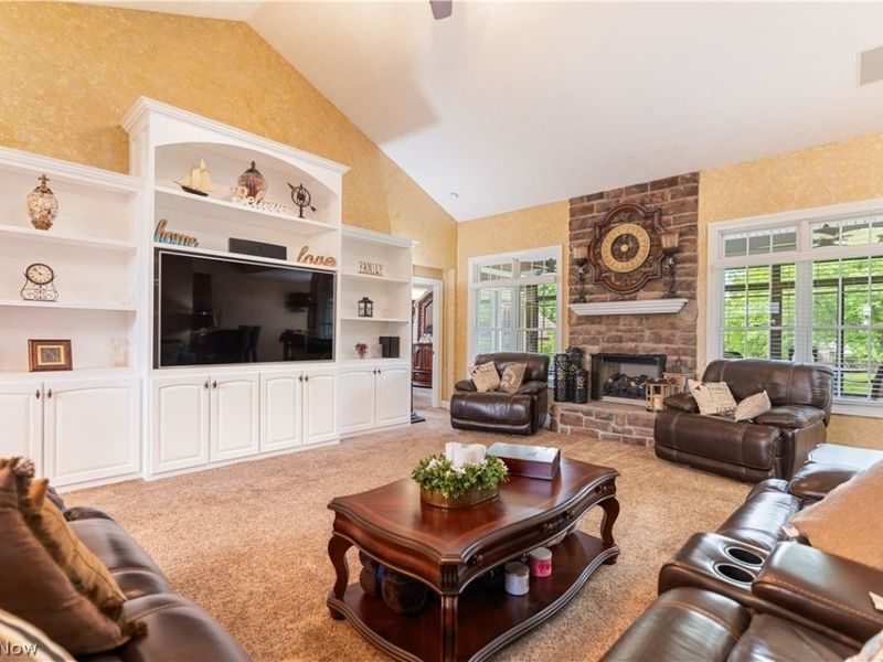 8591 Harlequin Circle NW, Massillon, OH 44646 Photo 8