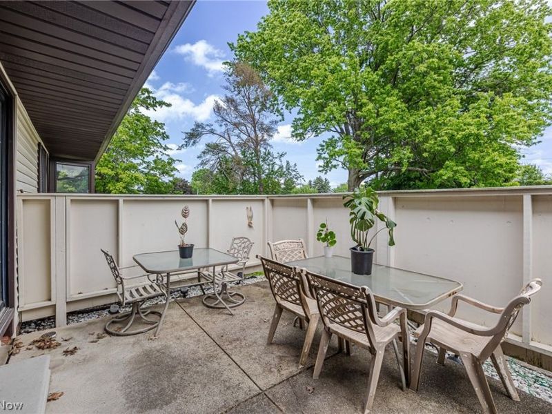 17220 Sheldon Court, Unit 48B, Brook Park, OH 44142 Photo 2