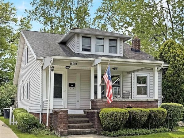 16901 W Park Road , Cleveland, OH 44111
