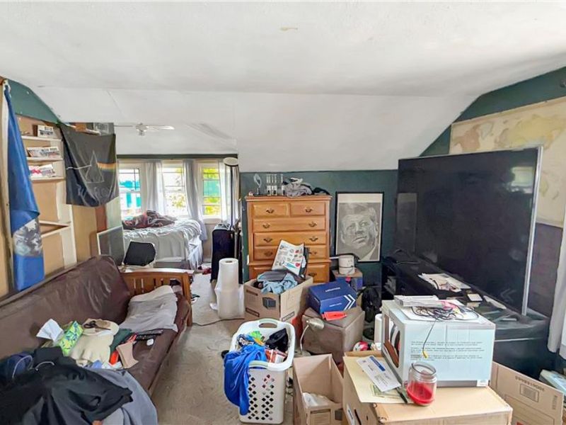 16901 W Park Road, Cleveland, OH 44111 Photo 11
