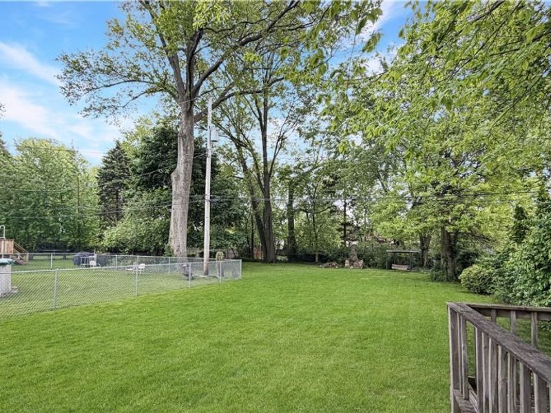 16901 W Park Road, Cleveland, OH 44111 Photo 15
