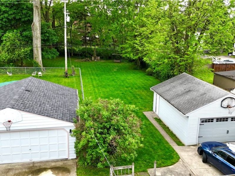 16901 W Park Road, Cleveland, OH 44111 Photo 18