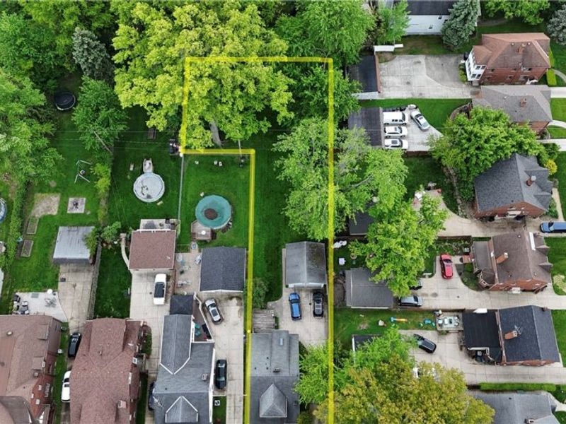 16901 W Park Road, Cleveland, OH 44111 Photo 19