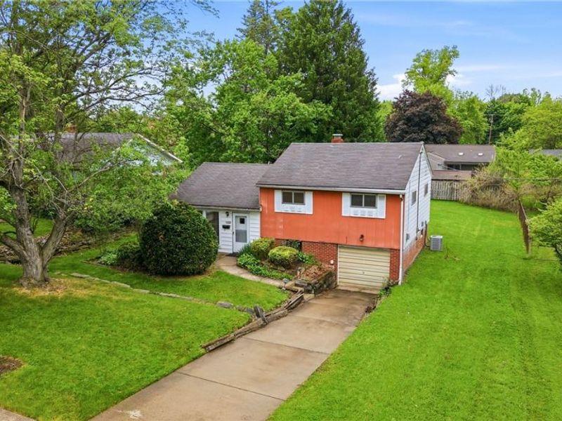 2534 Sierra Drive, Youngstown, OH 44511 Photo 2