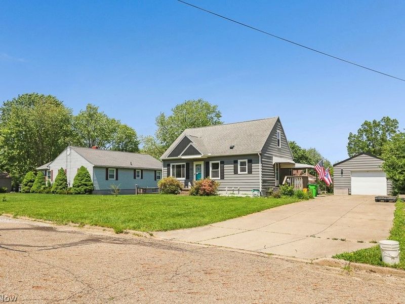 1545 Ries Street , Barberton, OH 44203 Photo 3