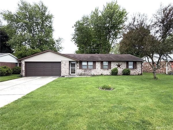 457 Medallion Drive, Greenville, OH 45331