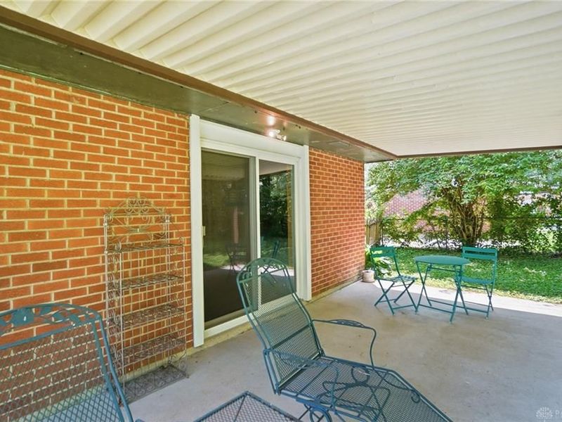 160 Belair Circle, Bellbrook, OH 45305 Photo 33