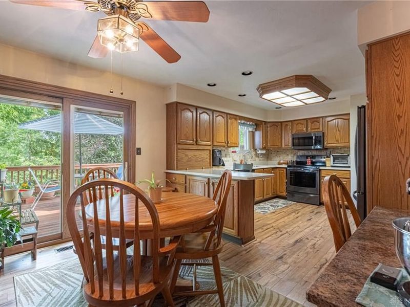 1353 S Elm Street, West Carrollton, OH 45449 Photo 6