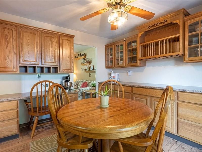 1353 S Elm Street, West Carrollton, OH 45449 Photo 8
