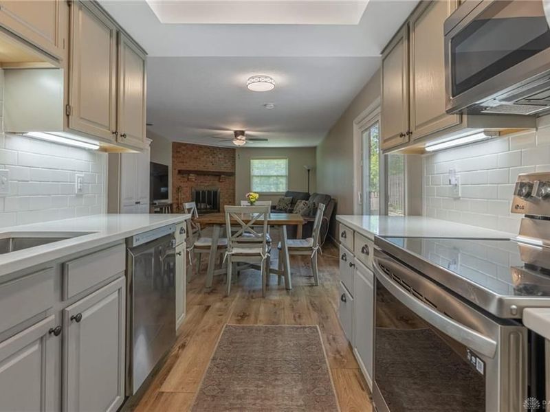 311 Kimbary Drive, Washington Township, OH 45458 Photo 17