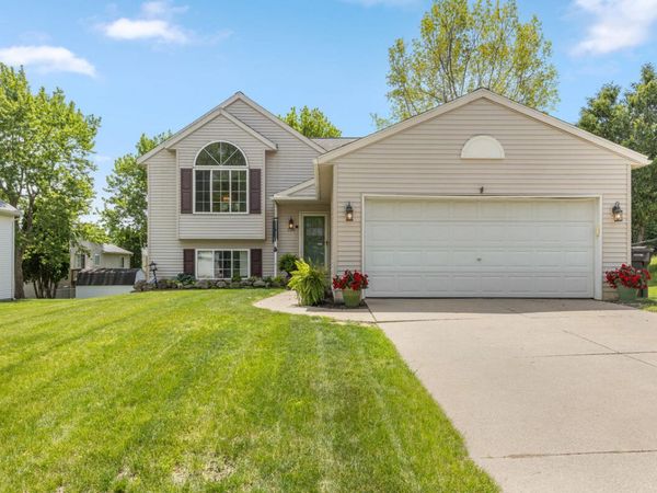 138 Rollingwood Drive, Rockford, MI 49341