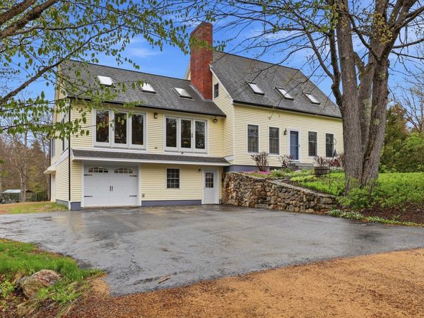 35 Turnpike Road, Sharon, NH 03458