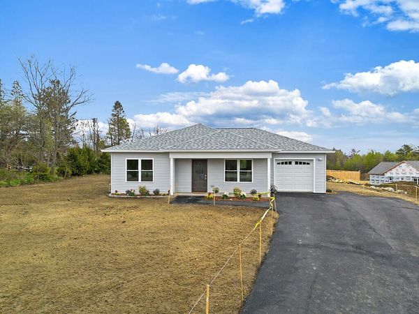 2 Meadow Drive, Unit 1, Waterville, ME 04901